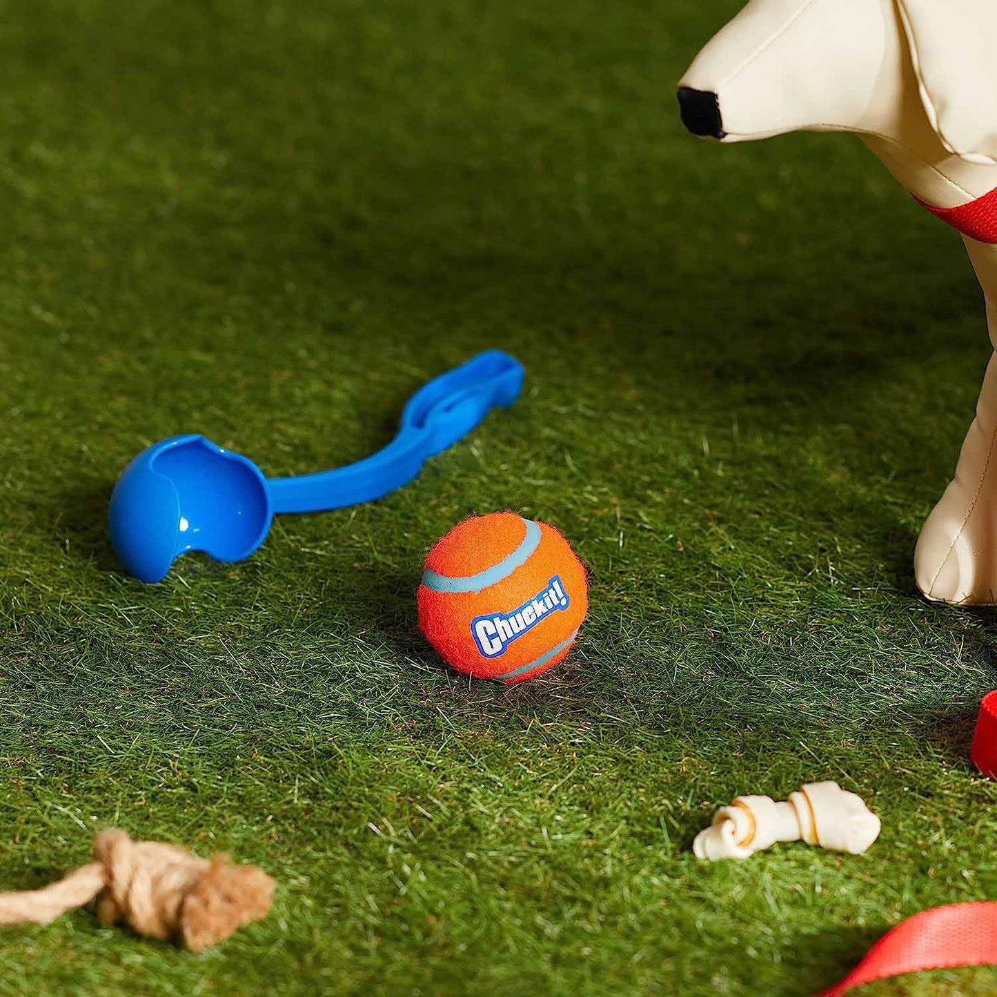 Chuckit! Sport Ball Launcher Medium - 18in
