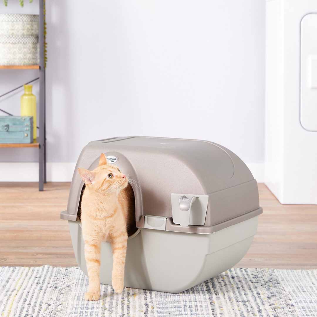 Omega Paw Self Cleaning Litter Box Large  L58.5 x W52 x H53.5cm