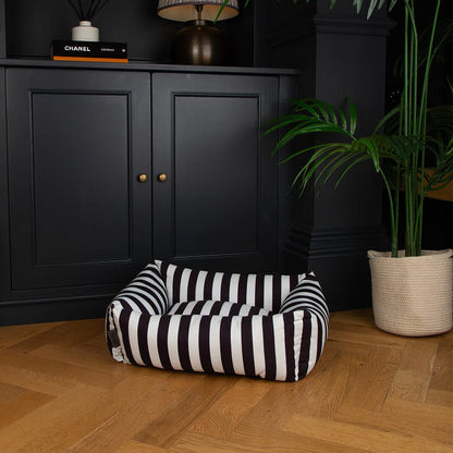 Scruffs Amalfi Striped Box Bed - Black