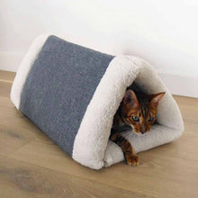 40 Winks Snuggle Plush 2 in 1 Cat Comfort Den